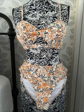 NWOT Cupshe Peach Floral High-Waist Bikini Set Size L